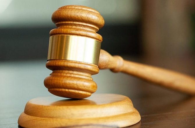 В  соликамский городской  суд направлено уголовное дело в отношении 24 летнего водителя, по вине которого погиб человек.
